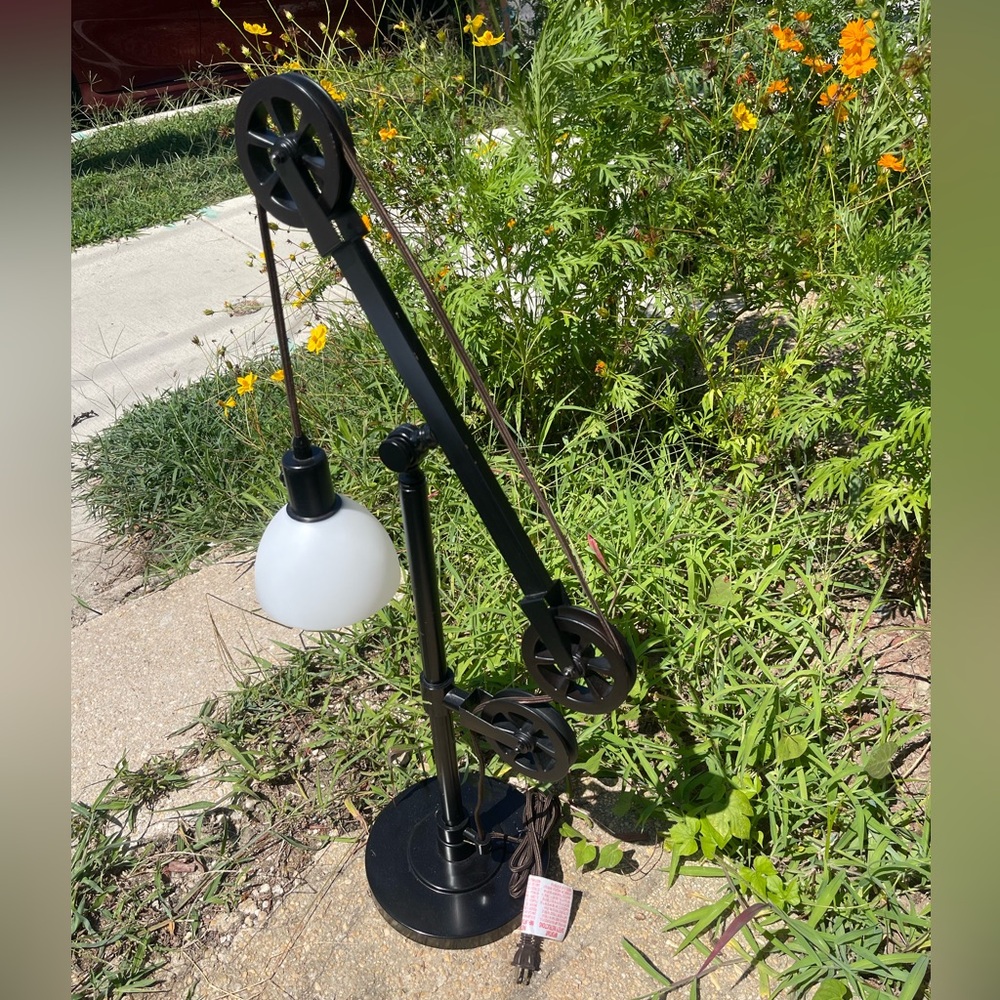 Industrial Black and White Pulley Lamp